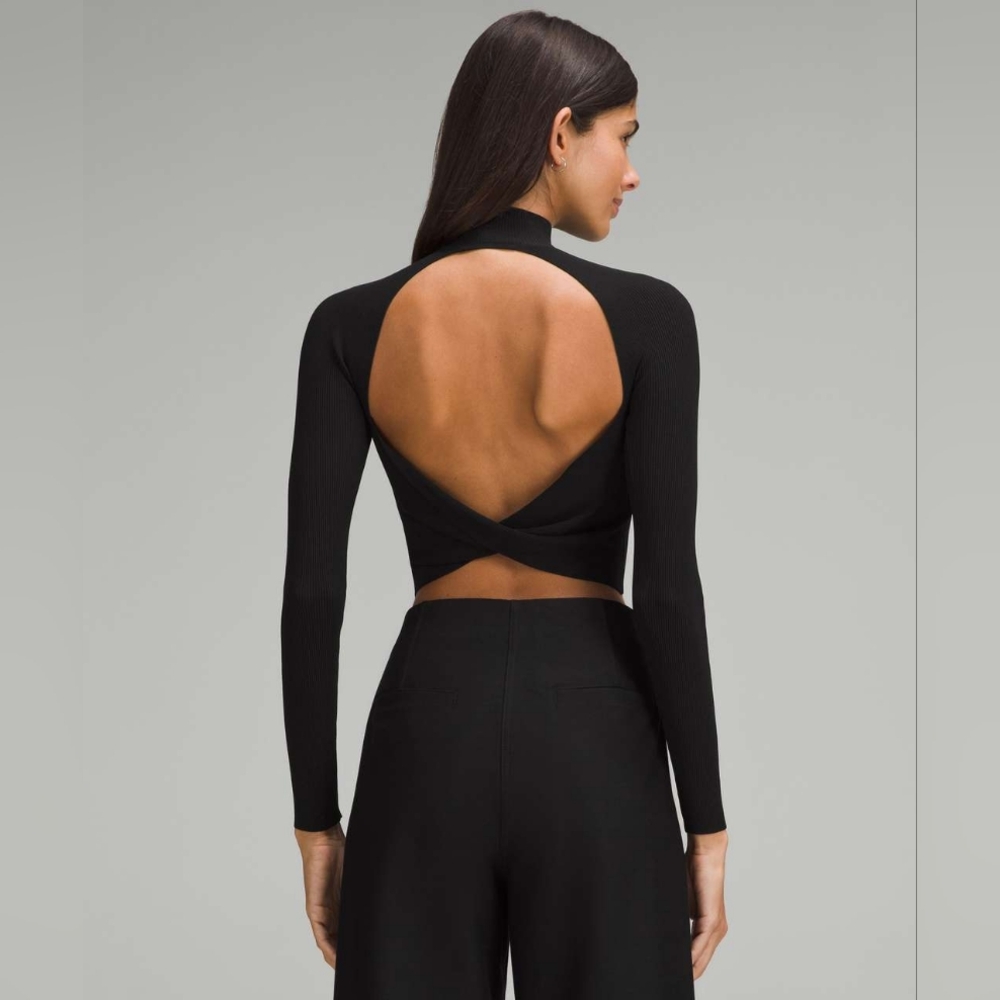 Lululemon Ribbed Knit Twist Back Mock Neck Top